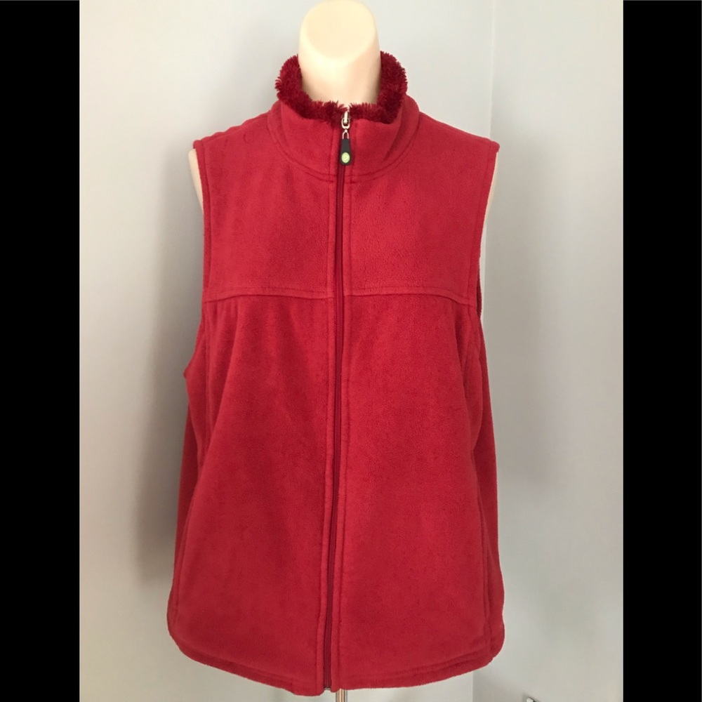 5 for $25 Dakini Fleece Vest XL